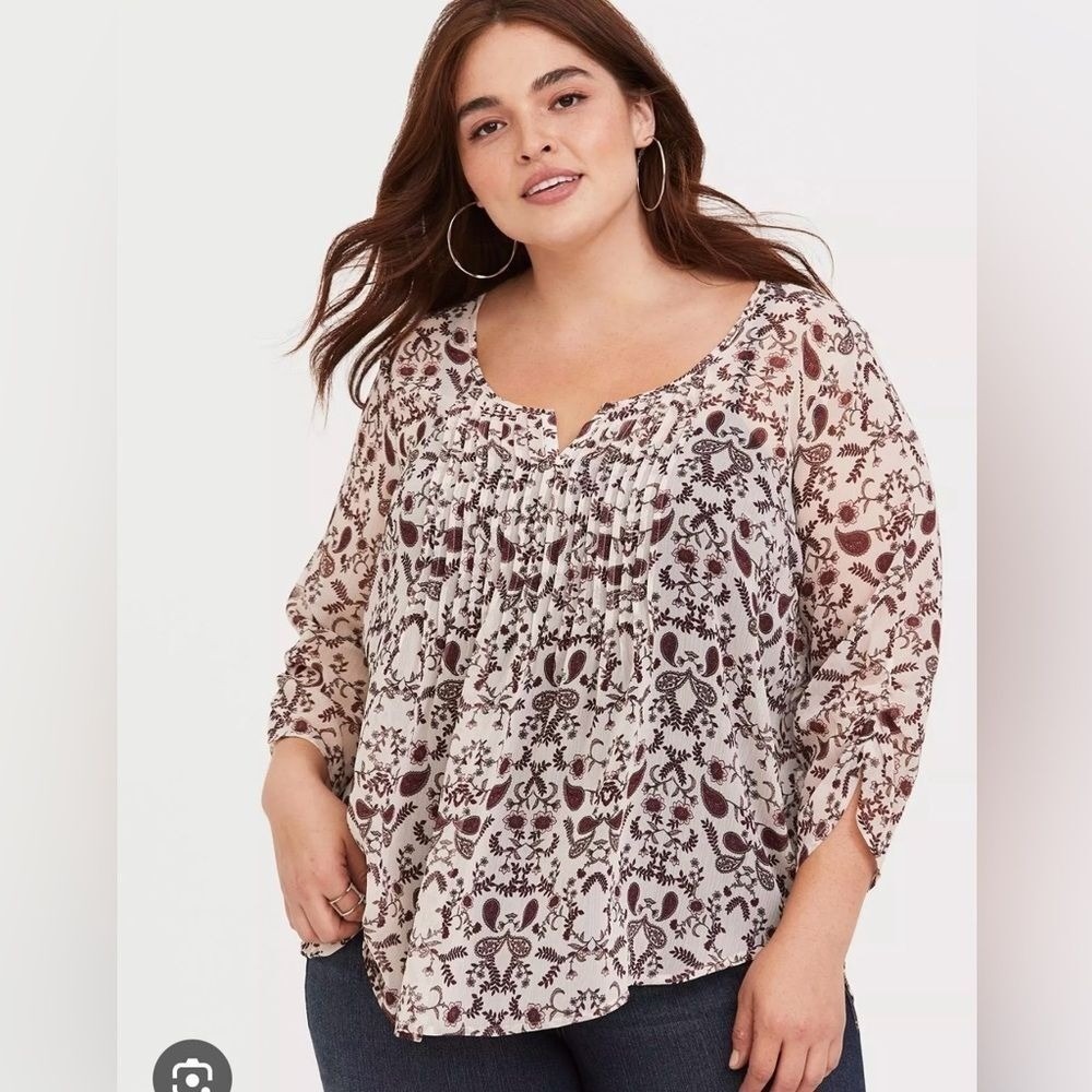 Torrid 3/4 Sleeve Sheer Chiffon Pintuck Blouse Womens Size 0 (12 L) Brown‎ Ivory